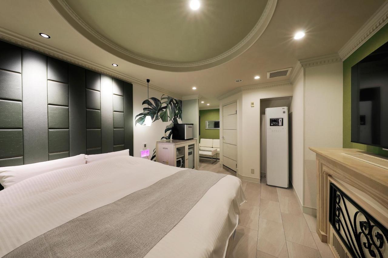ホテルバースデー岐阜西店 Hotel Birthday Gifuwest (Adults Only) Eksteriør billede