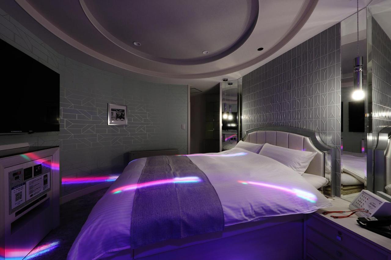 ホテルバースデー岐阜西店 Hotel Birthday Gifuwest (Adults Only) Eksteriør billede