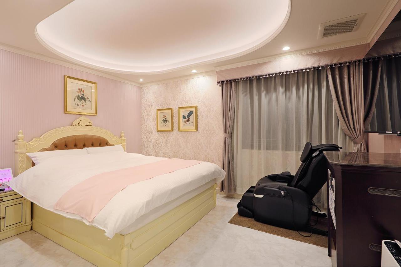 ホテルバースデー岐阜西店 Hotel Birthday Gifuwest (Adults Only) Eksteriør billede