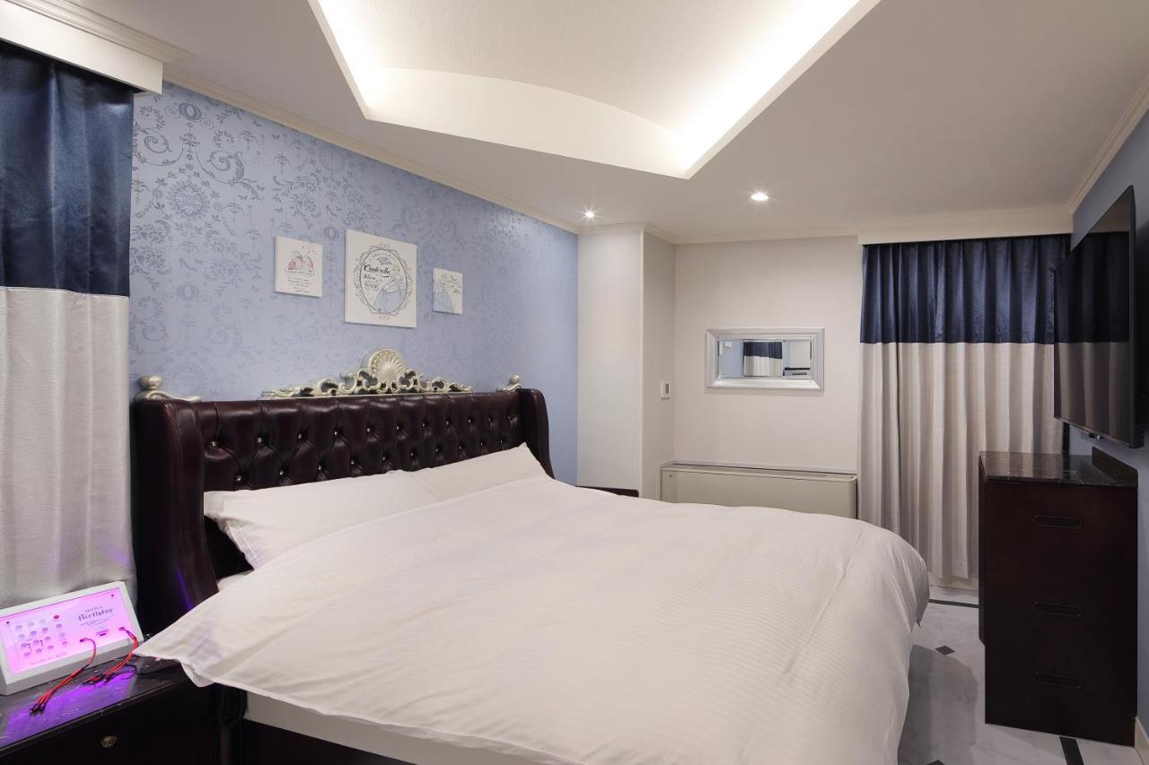 ホテルバースデー岐阜西店 Hotel Birthday Gifuwest (Adults Only) Eksteriør billede